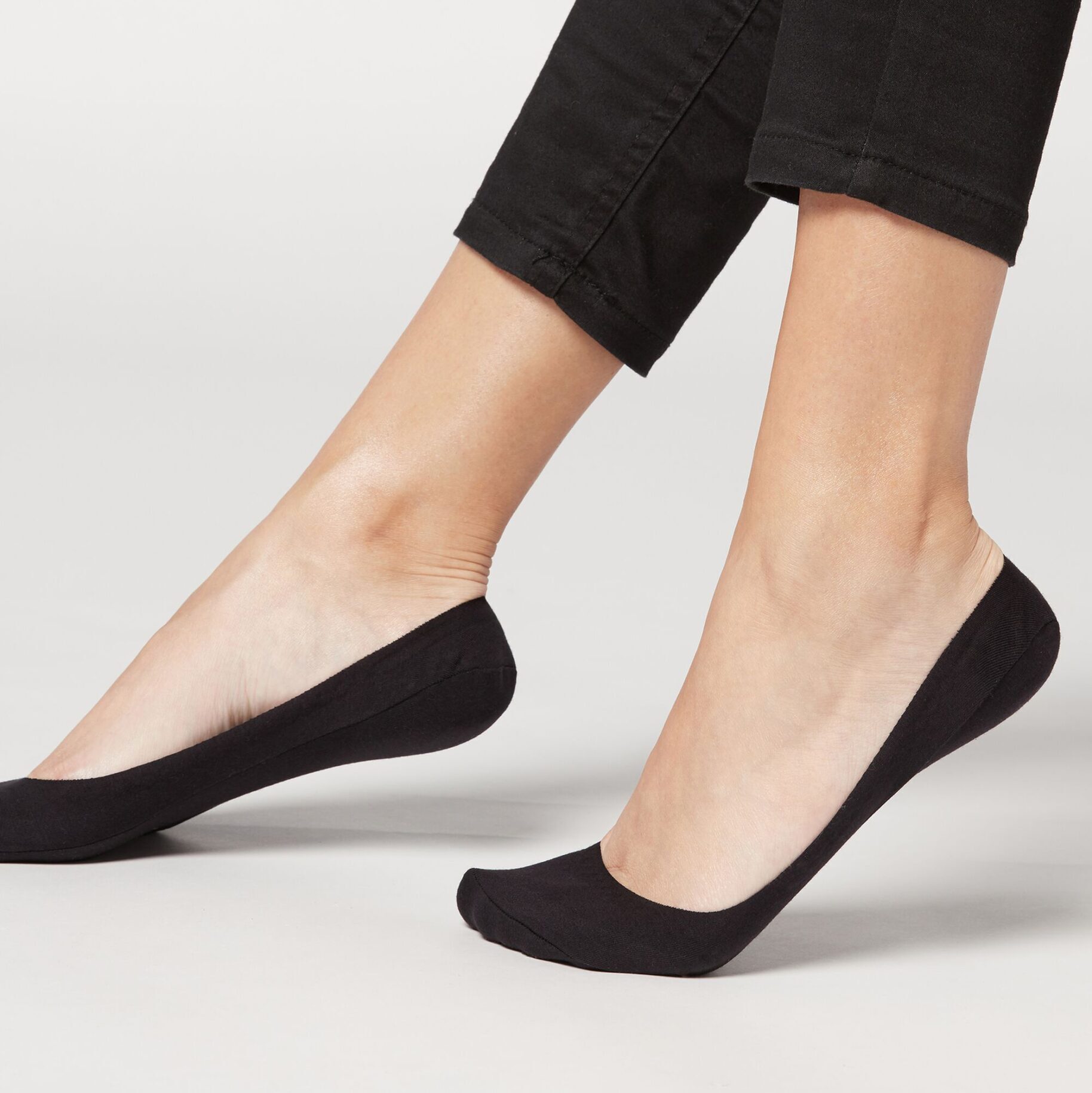 Как носить носки с кроссовками: практические советы и стильные комбинации